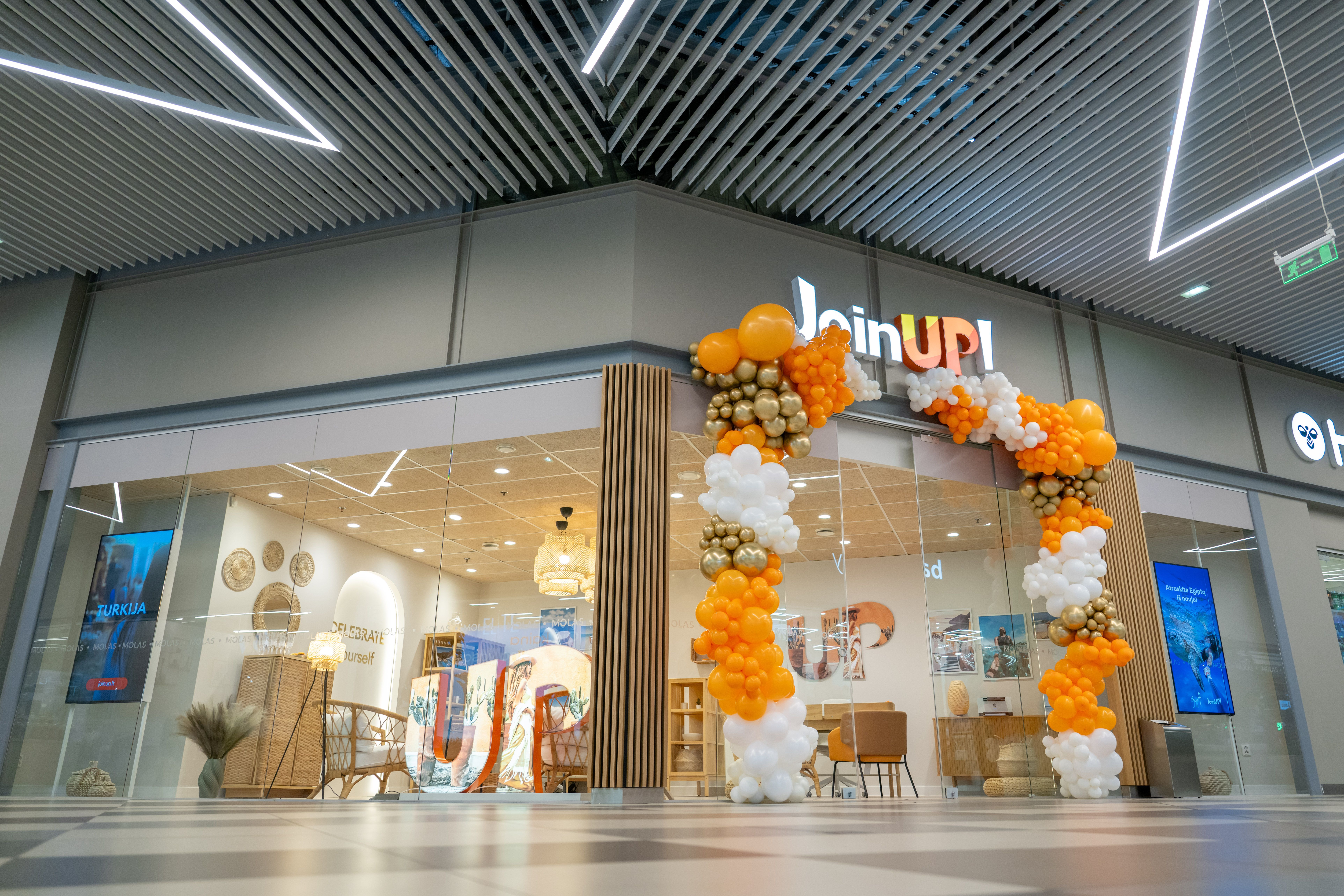 Kelionių parduotuvė Mole 1