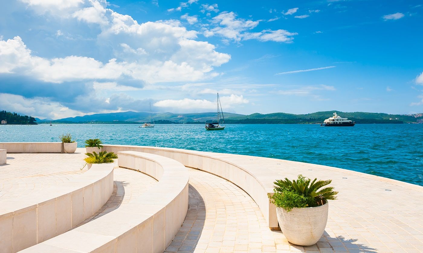 /api/cms/uploads/porto_montenegro_min_a6d21cd4ac.jpg