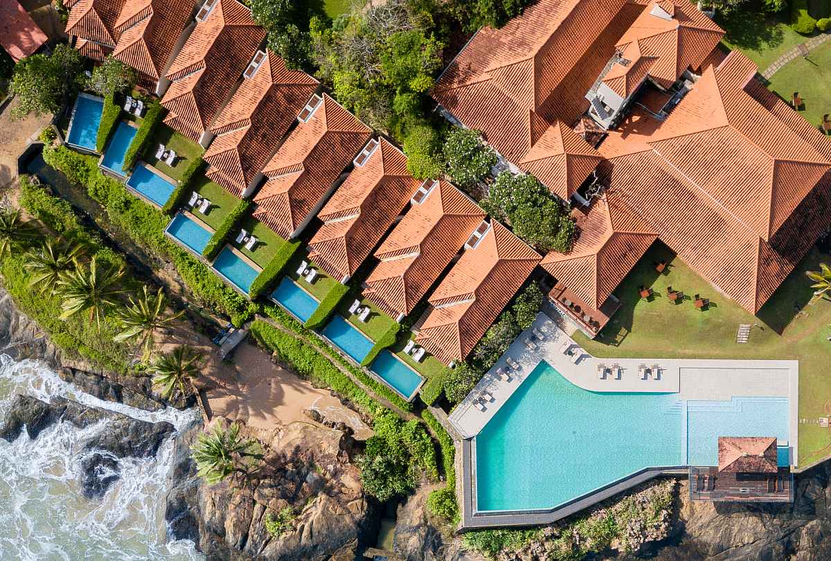/api/cms/uploads/saman_villas_Hotel_Images06_1200x810_1_1_0f194cd1ff.jpg